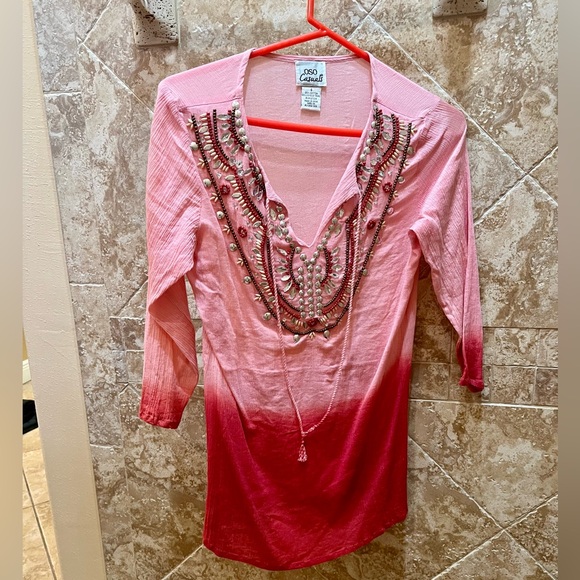 Boutique small shirt never worn without tag - Picture 1 of 3